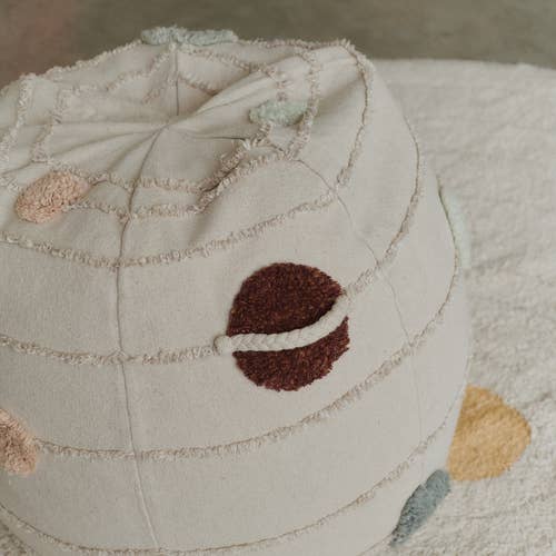 Pouf Solar System: 1’ 8” Ø x 1’ 6”