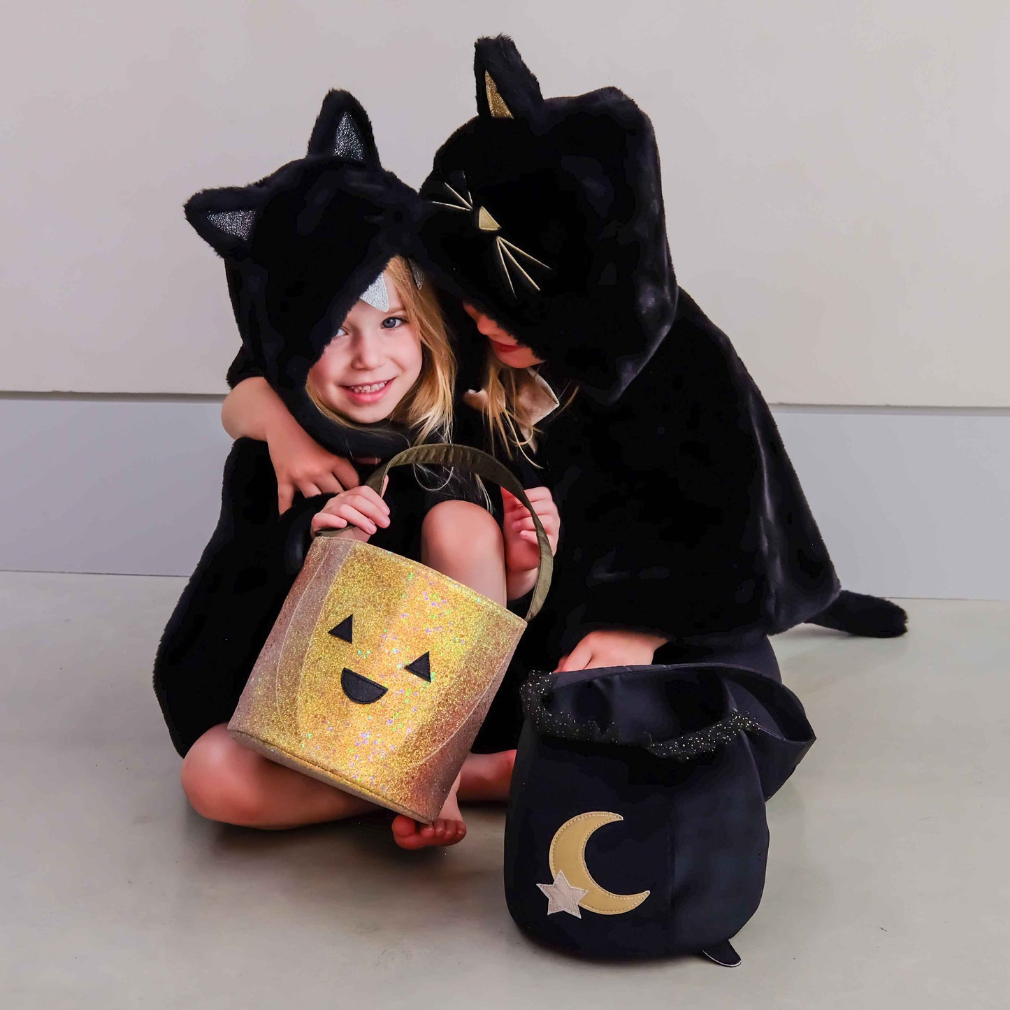 Black Cauldron Trick Or Treat Bag