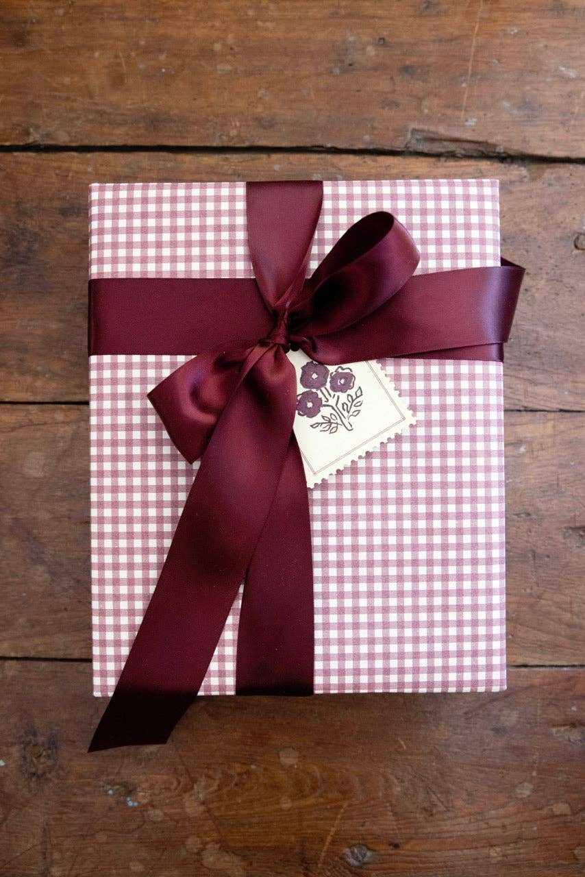 'Merry Little Christmas' wrapping paper set