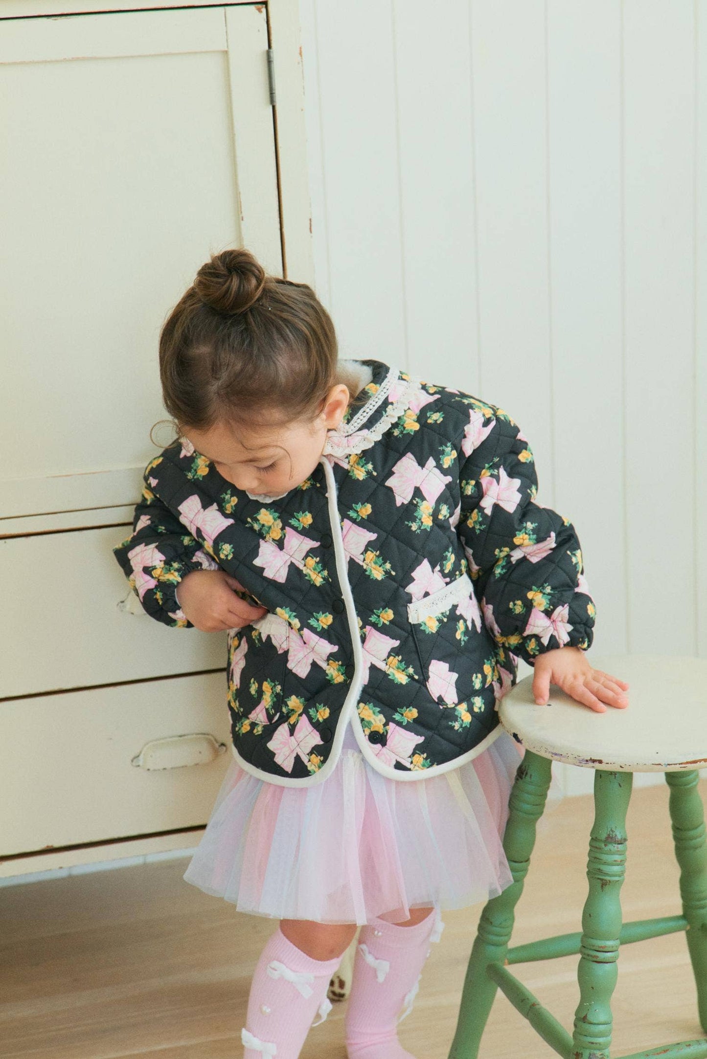 Ribbon Noir Frill Jacket: L