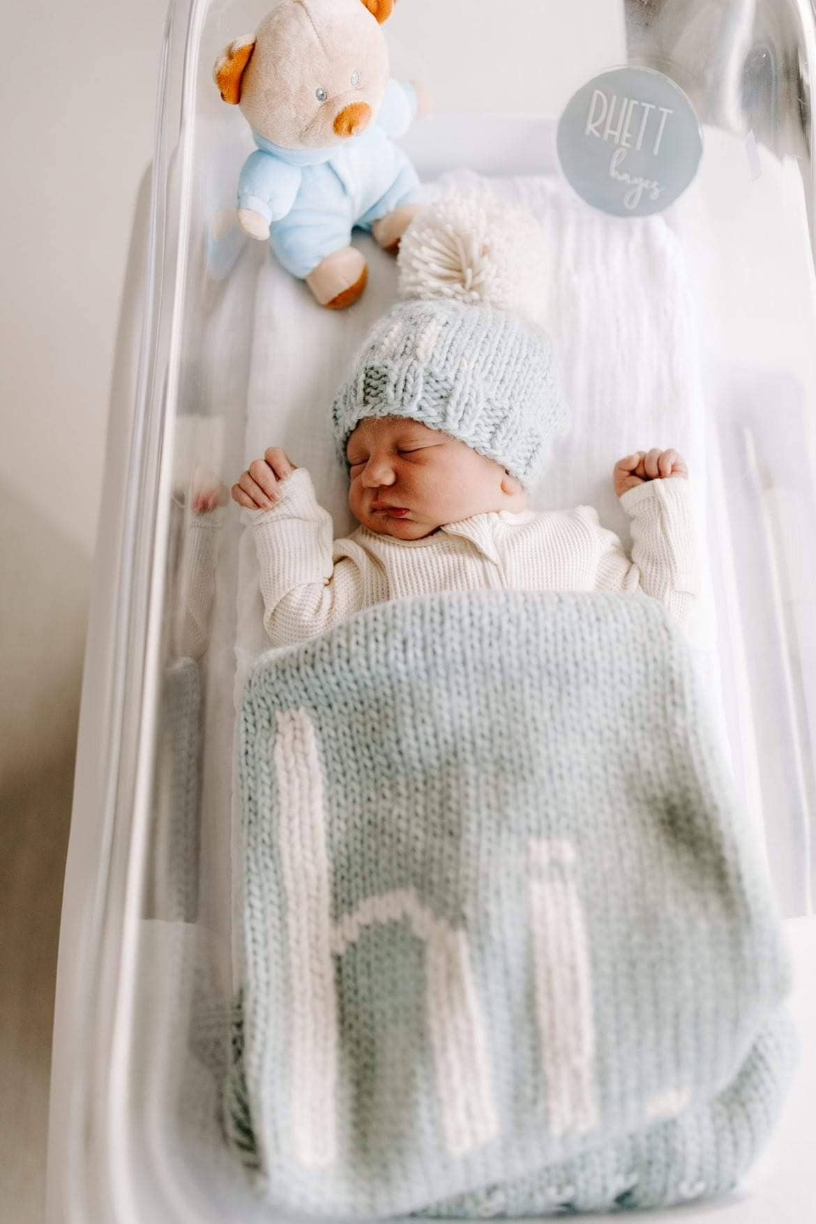 Hi. Hand Knit Baby Blanket Surf Blue: Surf