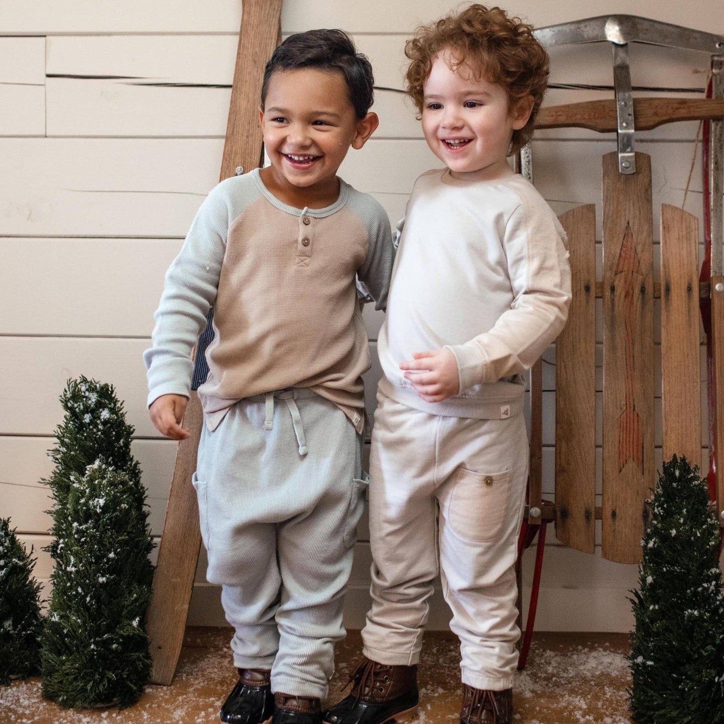 Seamed Organic Sweatshirt & Pants Set: 4T