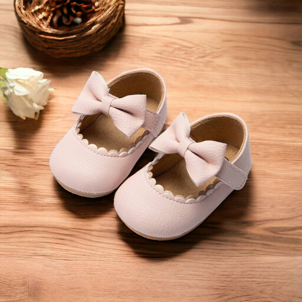 Annie & Charles® Crawling Shoes Baby Shoes: White / 11cm