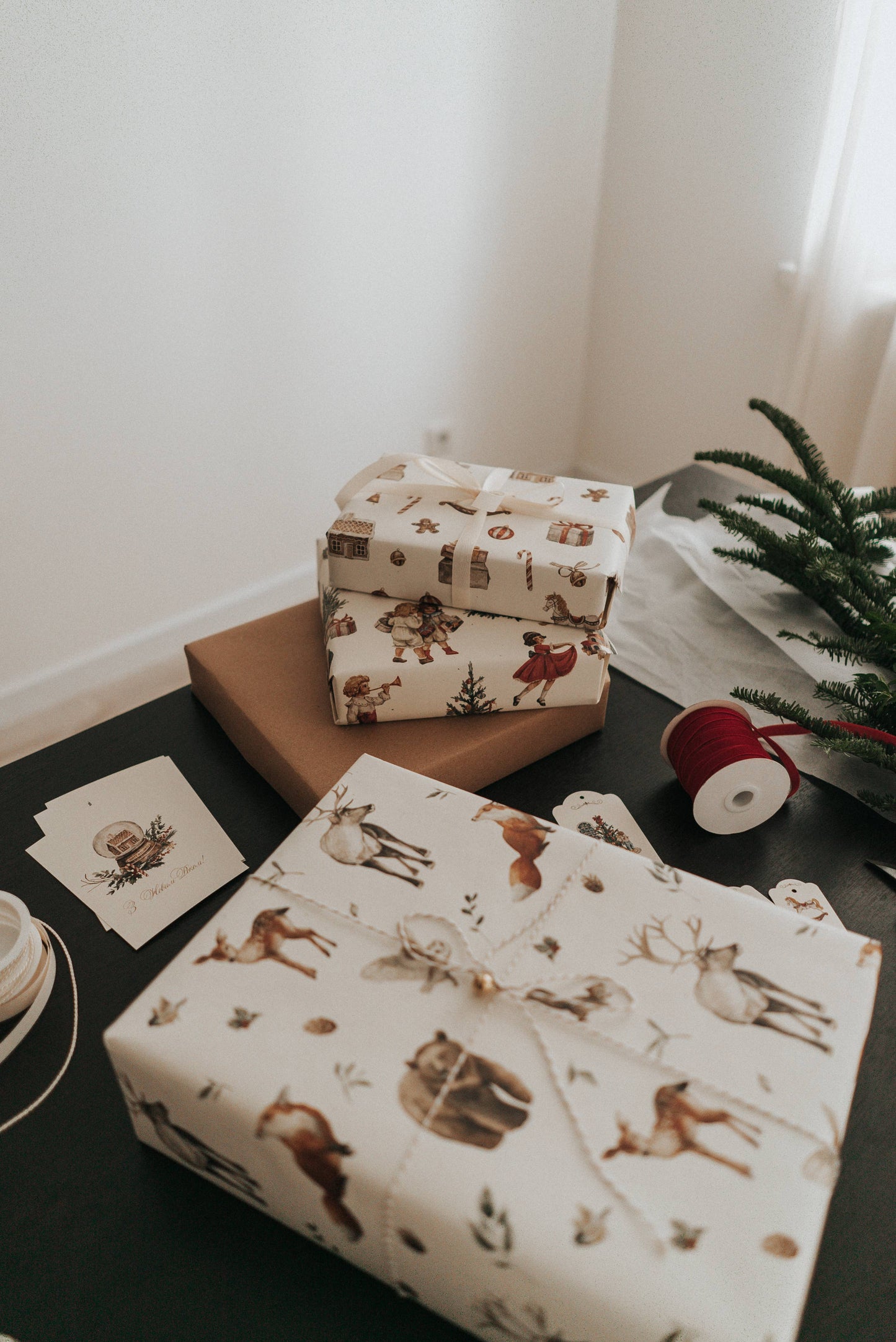 Gift wrapping paper: Magic moments