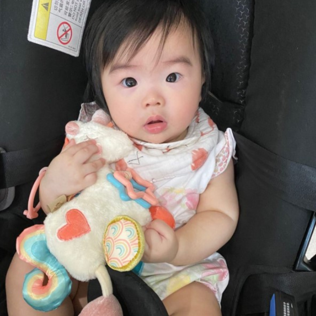 Itzy Friends Link & Love™ Activity Plush with Teether Toy: Unicorn