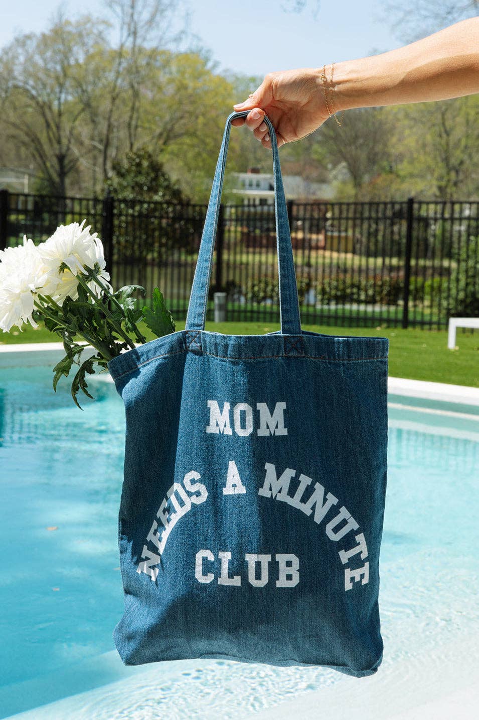 Mom Needs A Minute Tote