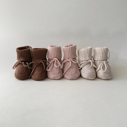 Baby Booties - Organic cotton - Knitted - Cream & Embroidery