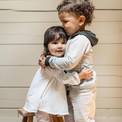 Color Blocked Sweatshirt & Pants Set - Bobcat: 2T