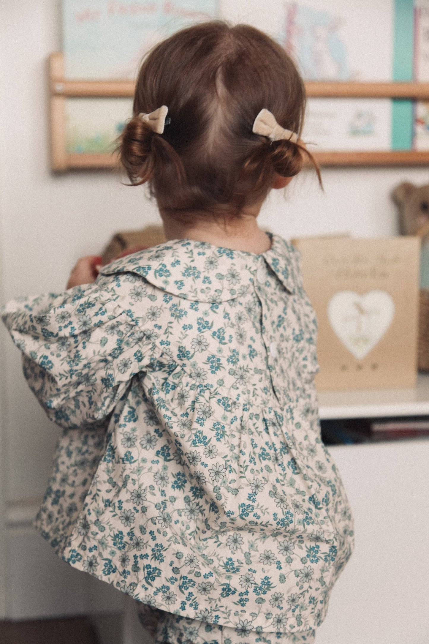 Winter/Blue Puff Sleeve Blouse & Bloomer Set: 6-12m