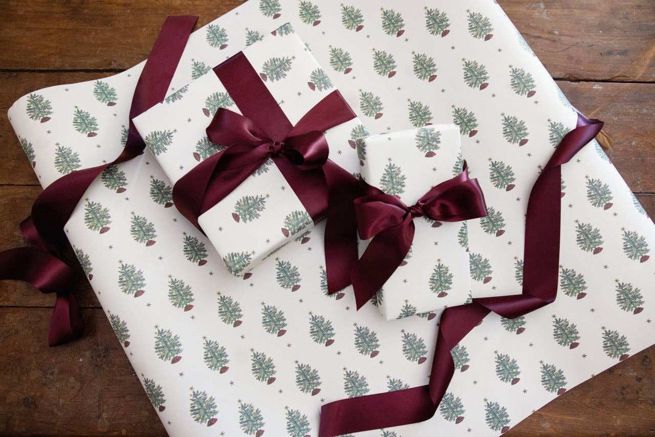 'Merry Little Christmas' wrapping paper set
