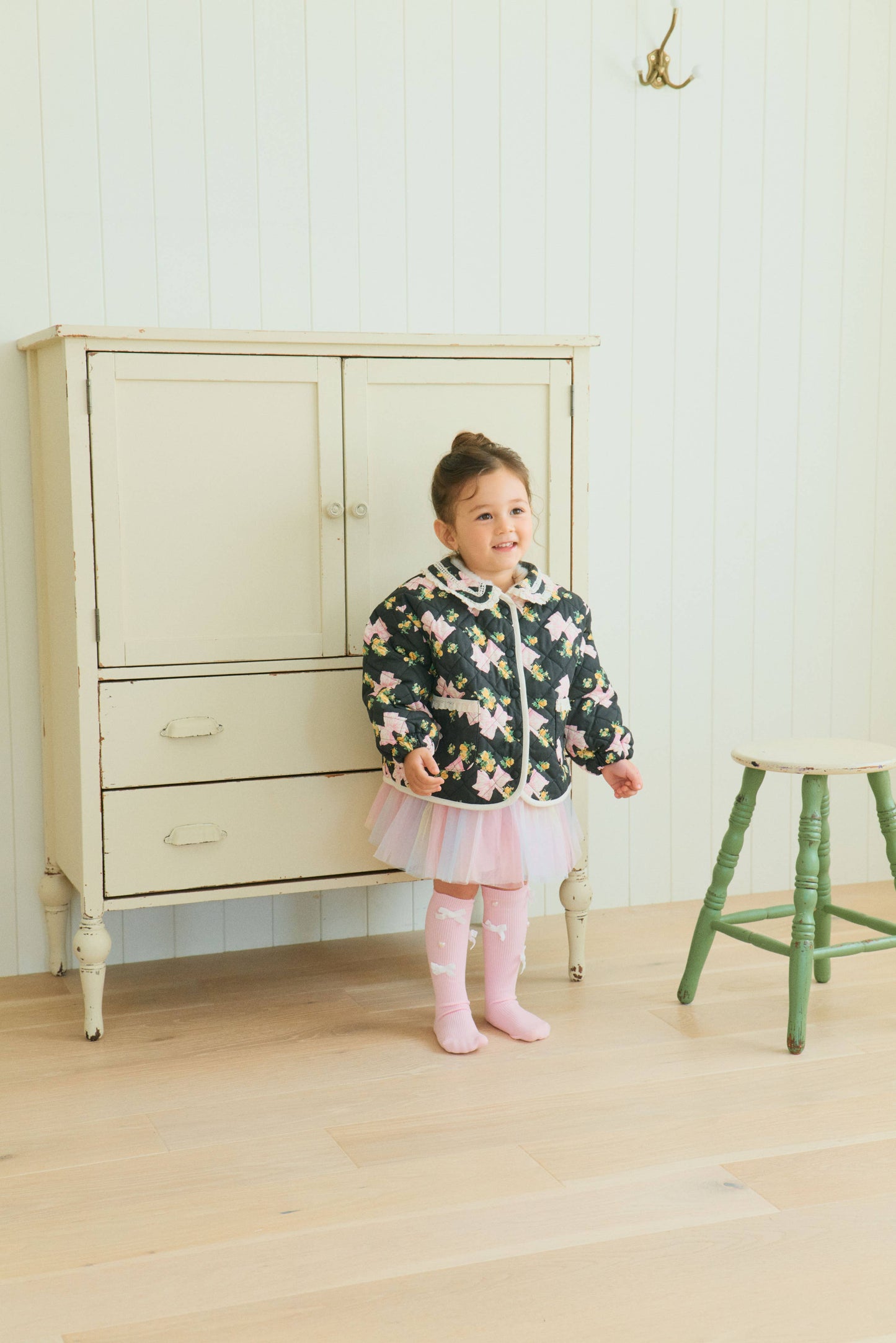 Ribbon Noir Frill Jacket: M