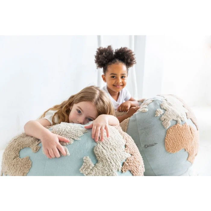 Pouffe World Map: 1'6" x 1'8" x 1'8"