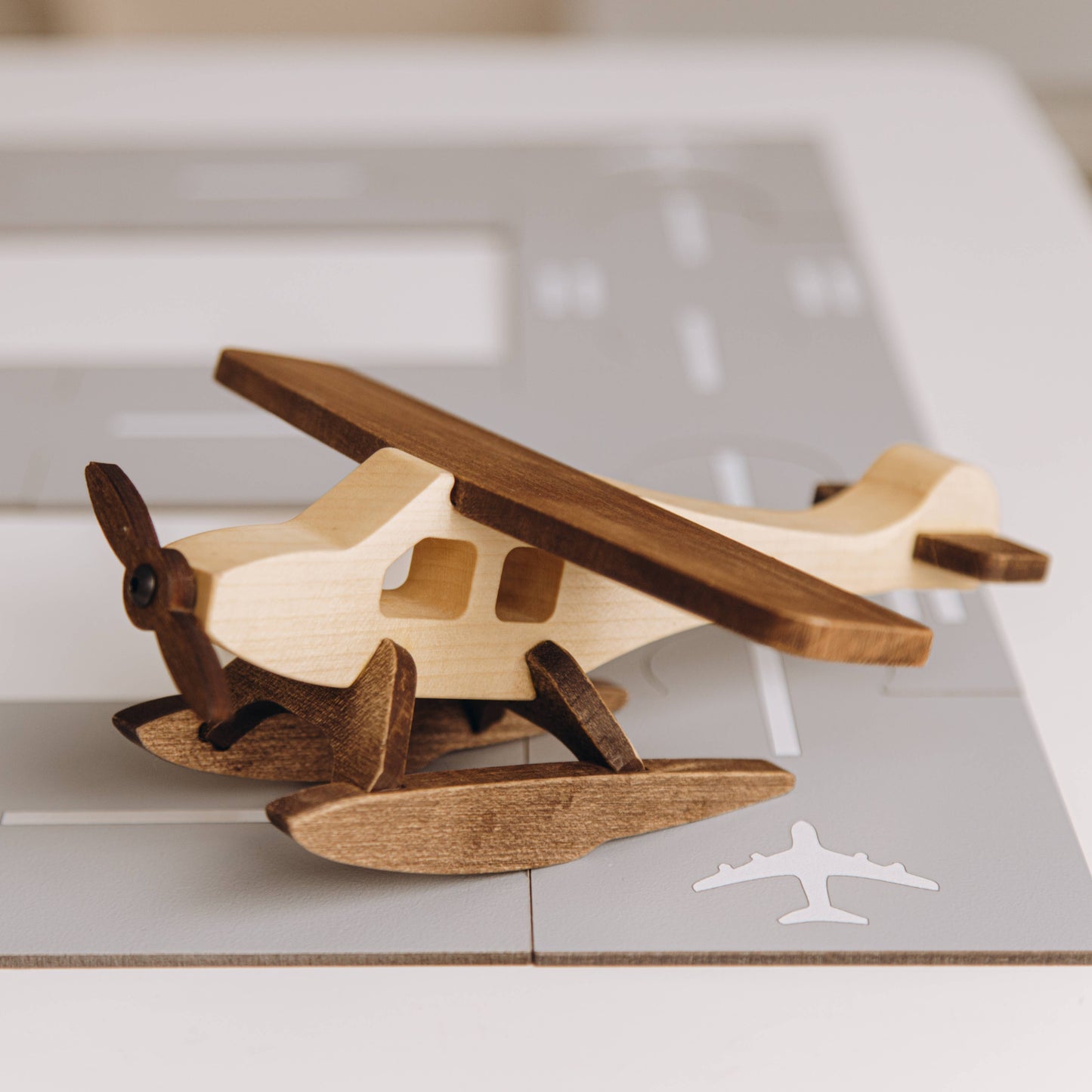 AIR Transport: No / B