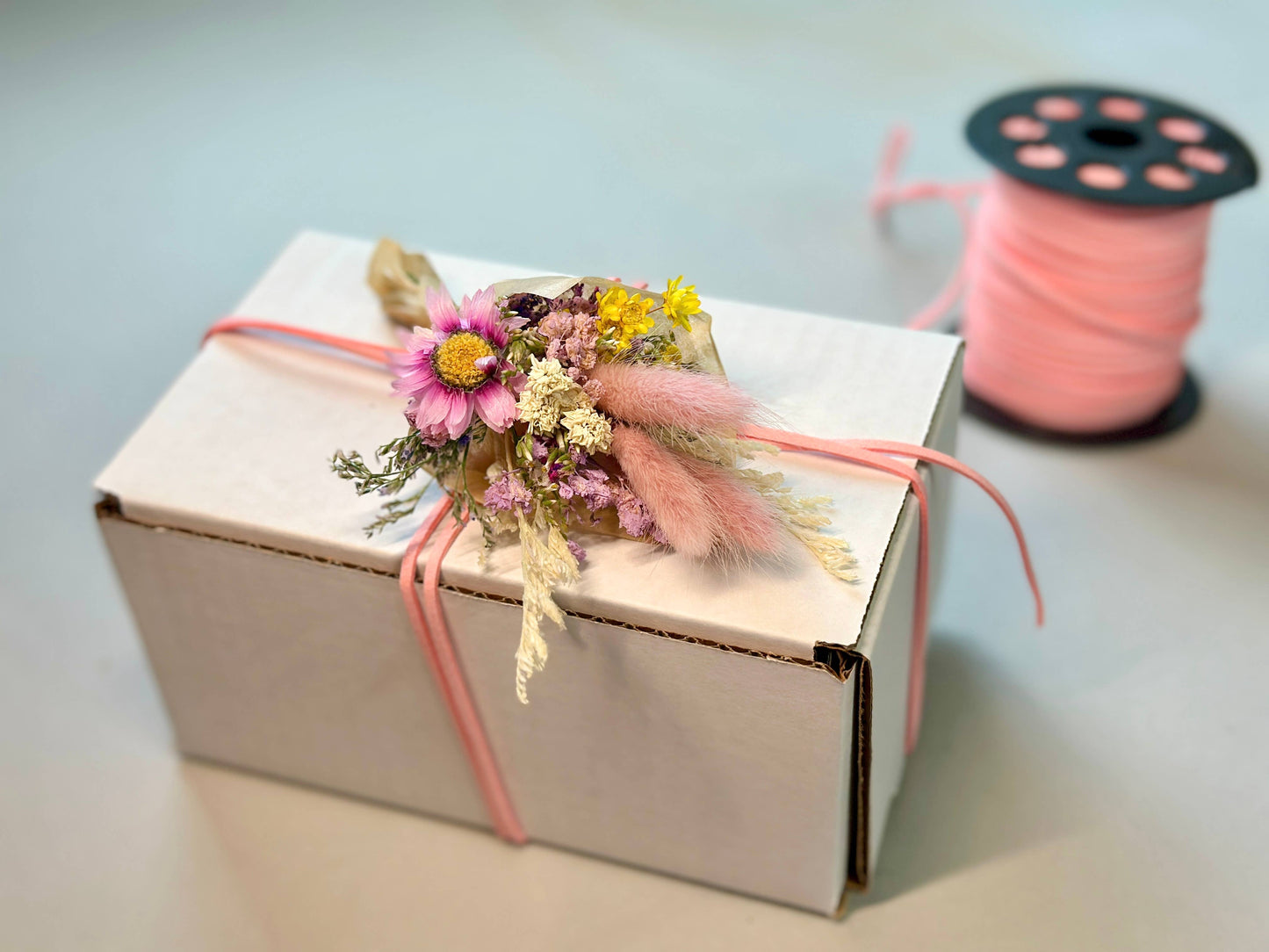 Dollhouse Bouquet : Neutral