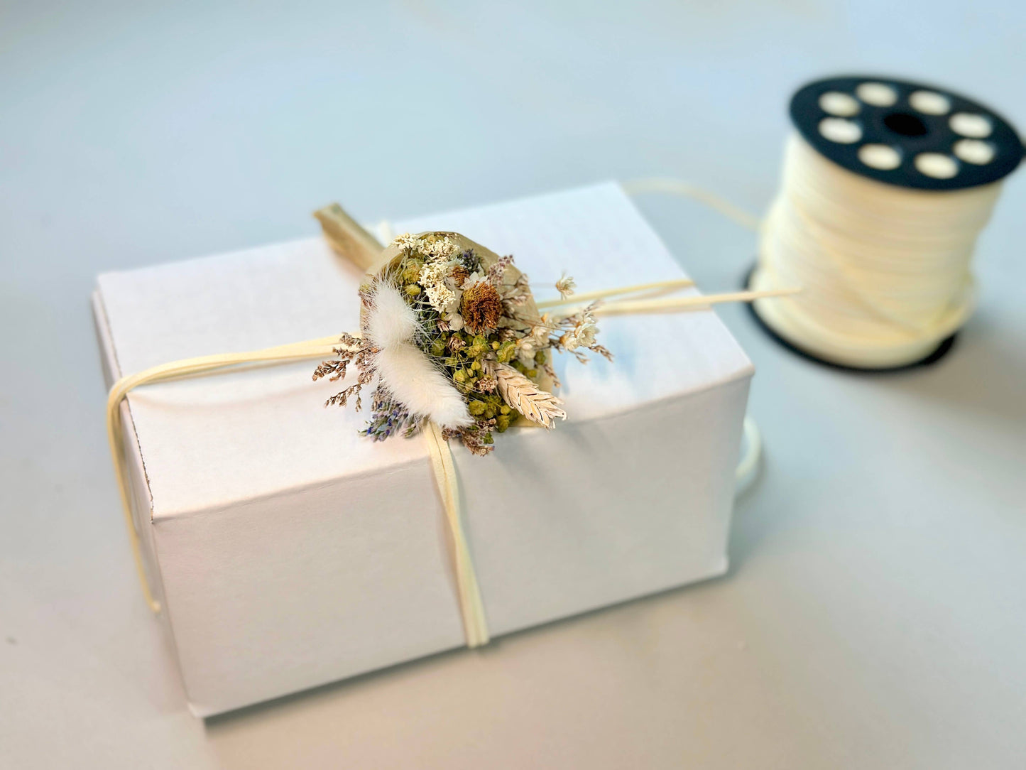 Dollhouse Bouquet : Light