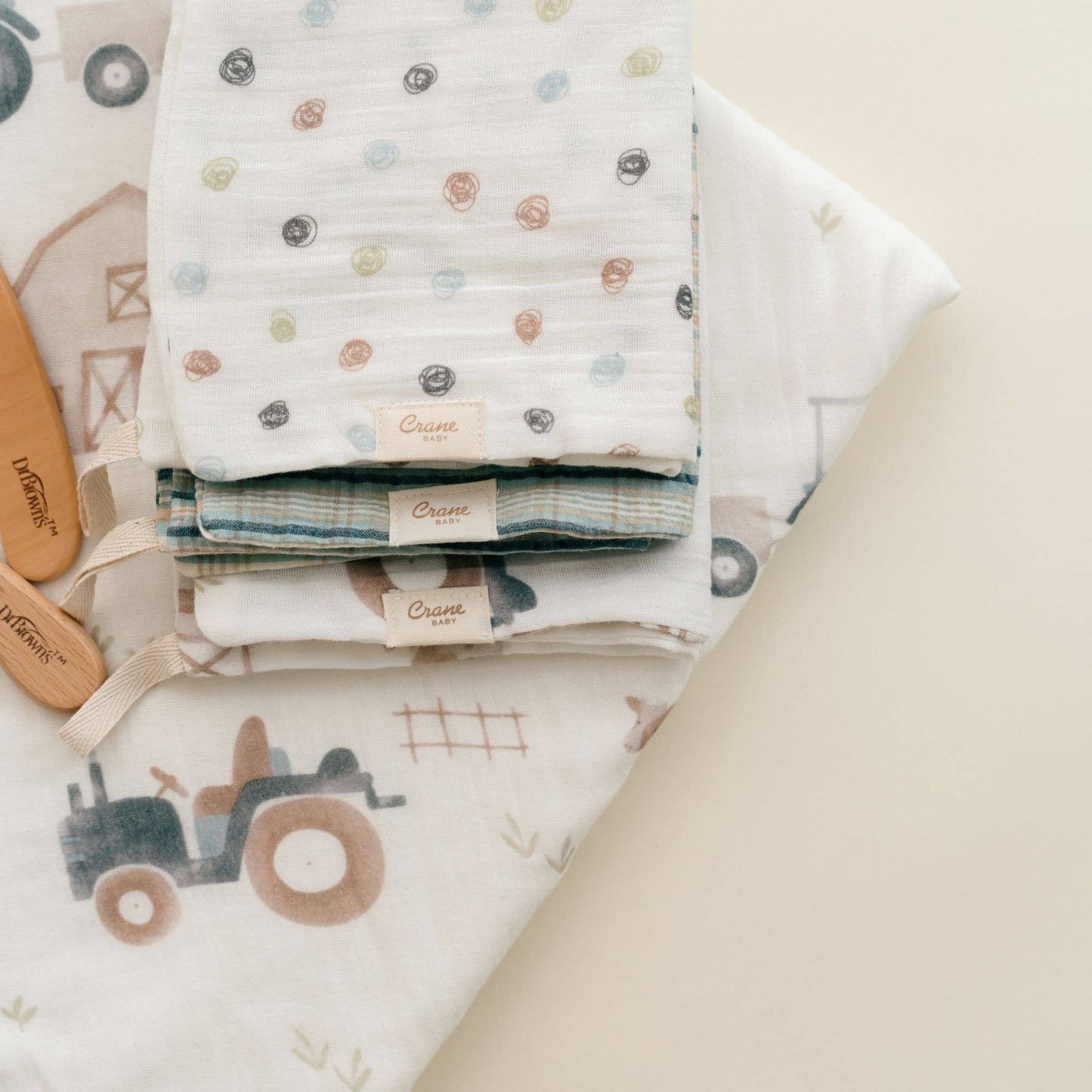 Charlie Farmhouse Tractor HT/Wash Cloth Set