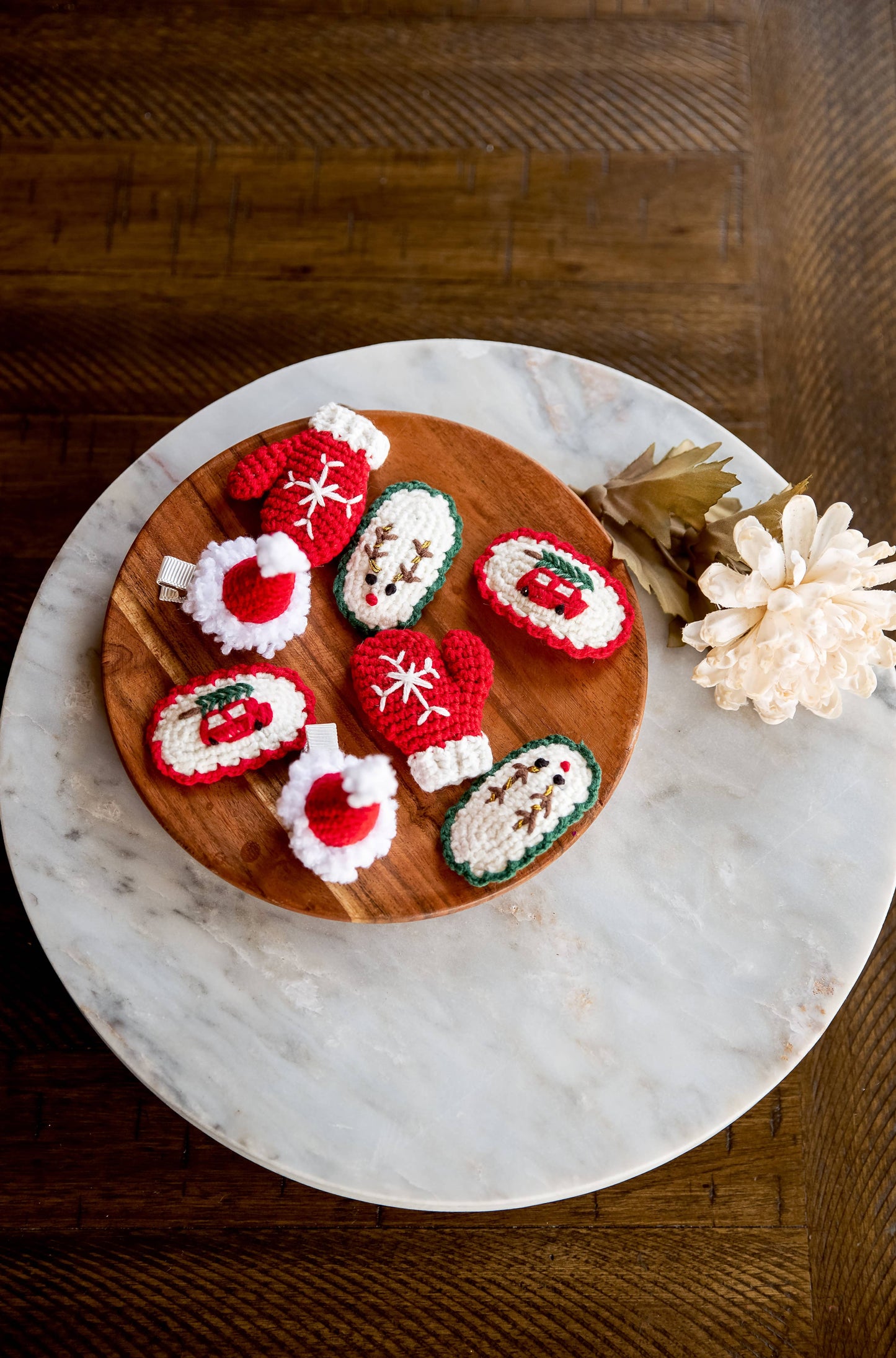 Christmas Hair Clips: Mitten