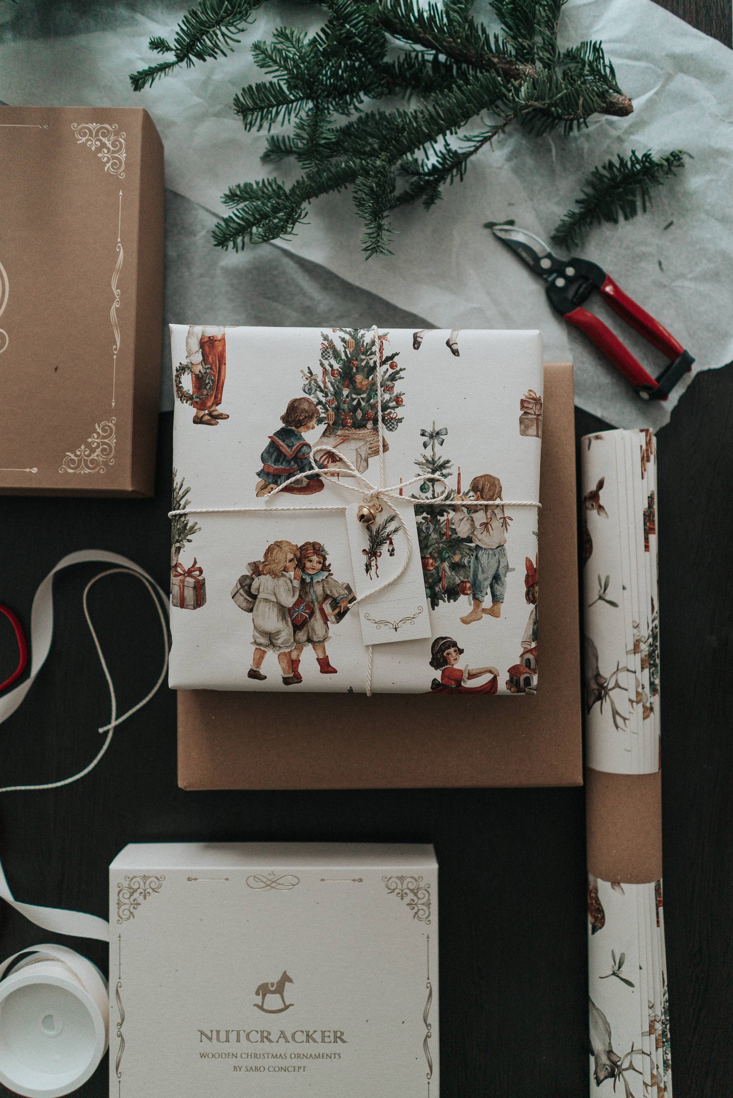 Gift wrapping paper: Ginger Tale