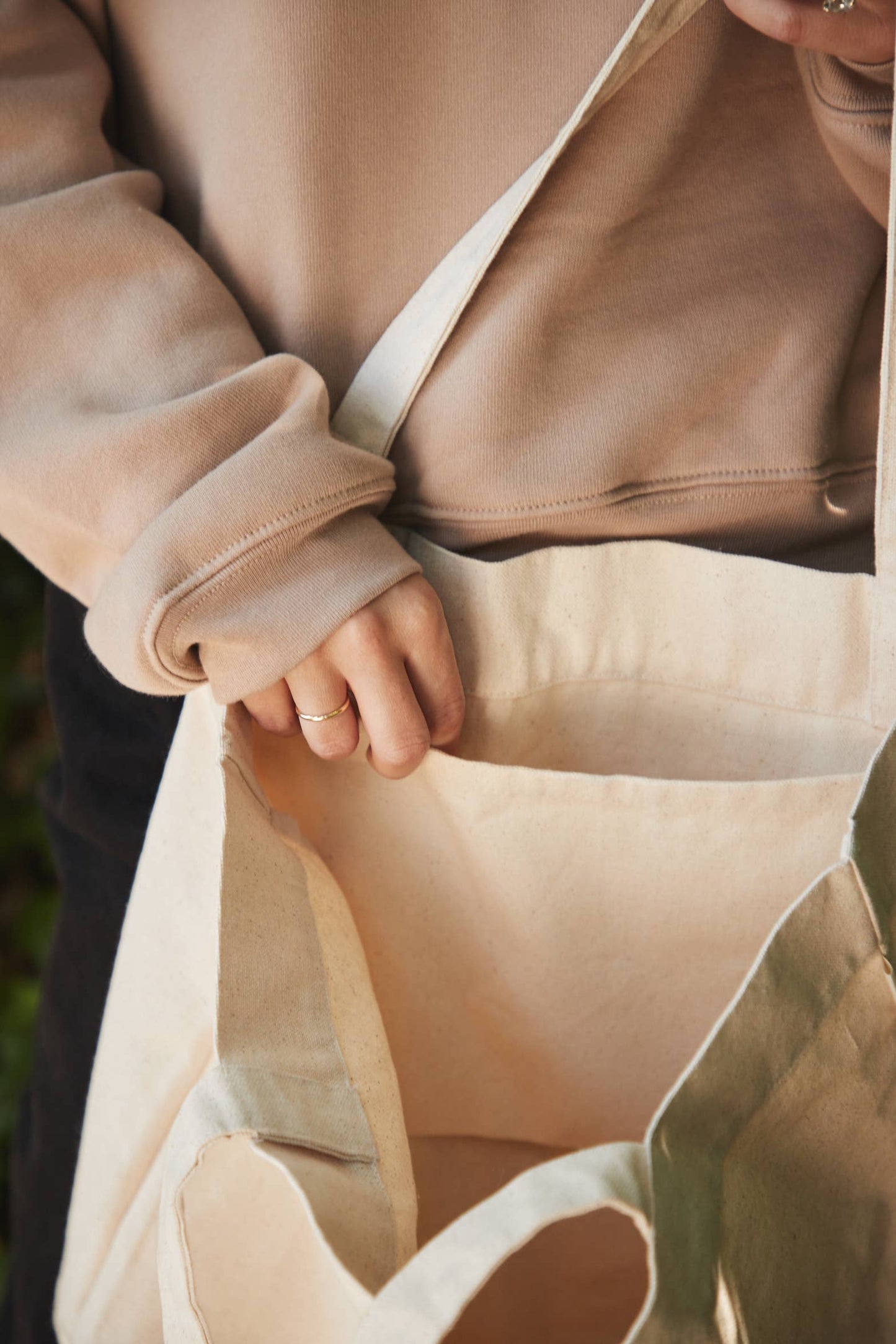 MAMA THINGS Canvas Tote Bag: NATURAL / ONE SIZE