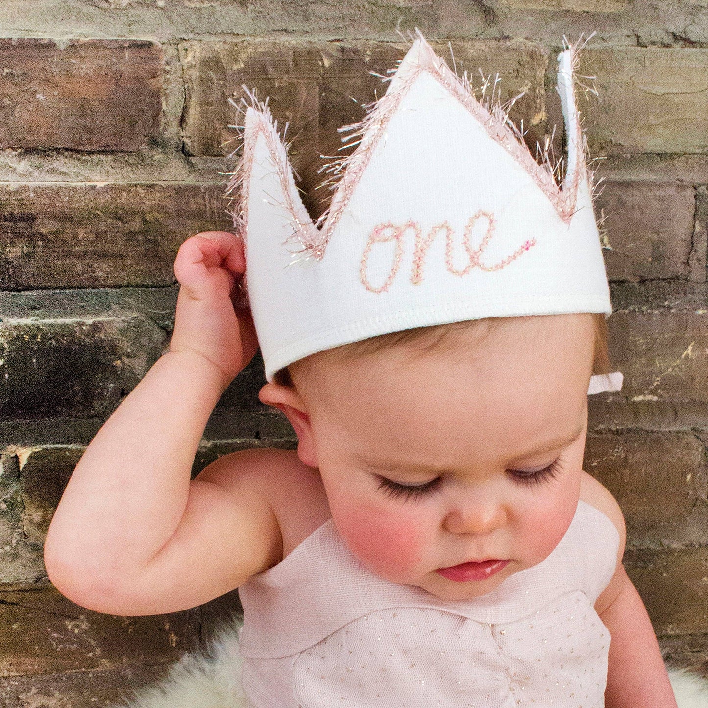 "One" #10Blush Linen Crown w/#10PG Pnk/Gld EL Trim: Oyster / Toddler