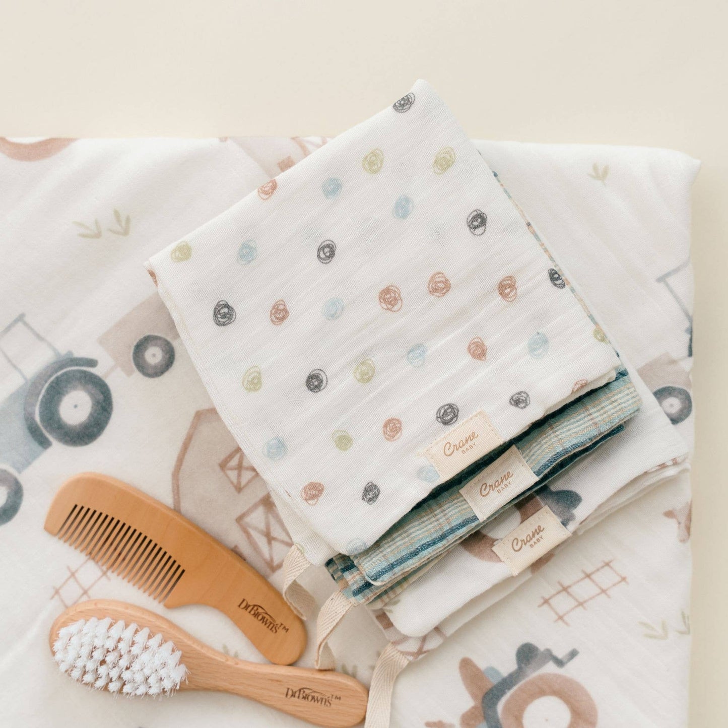 Charlie Farmhouse Tractor HT/Wash Cloth Set