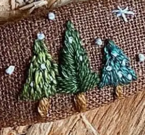 Wreath & Nuts Embroidered Hair Barrette, Christmas & Autumn🪡: 1. Wreath