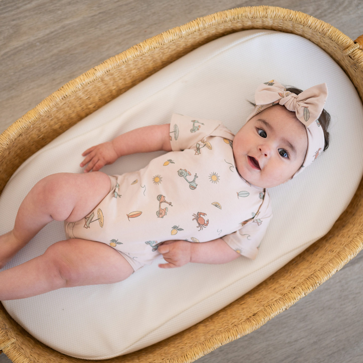 Organic Cotton Short Sleeve Bodysuit – Summer Vibes: 3-6m