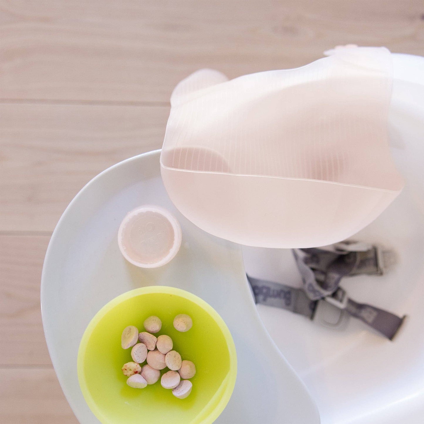 Silicone Bib: Coral / 1PK