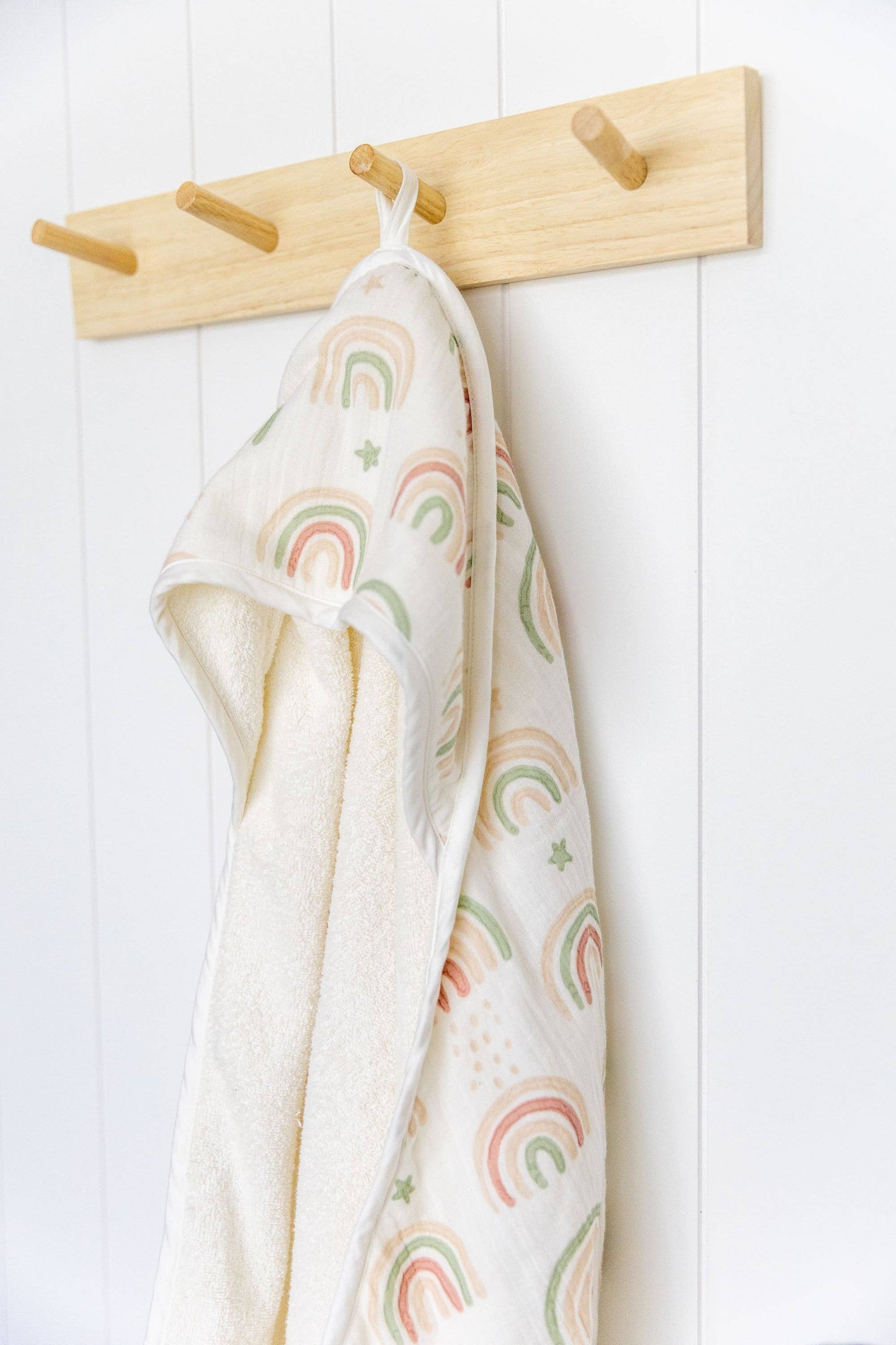 Parker Baby Hooded Towel (Rainbow)