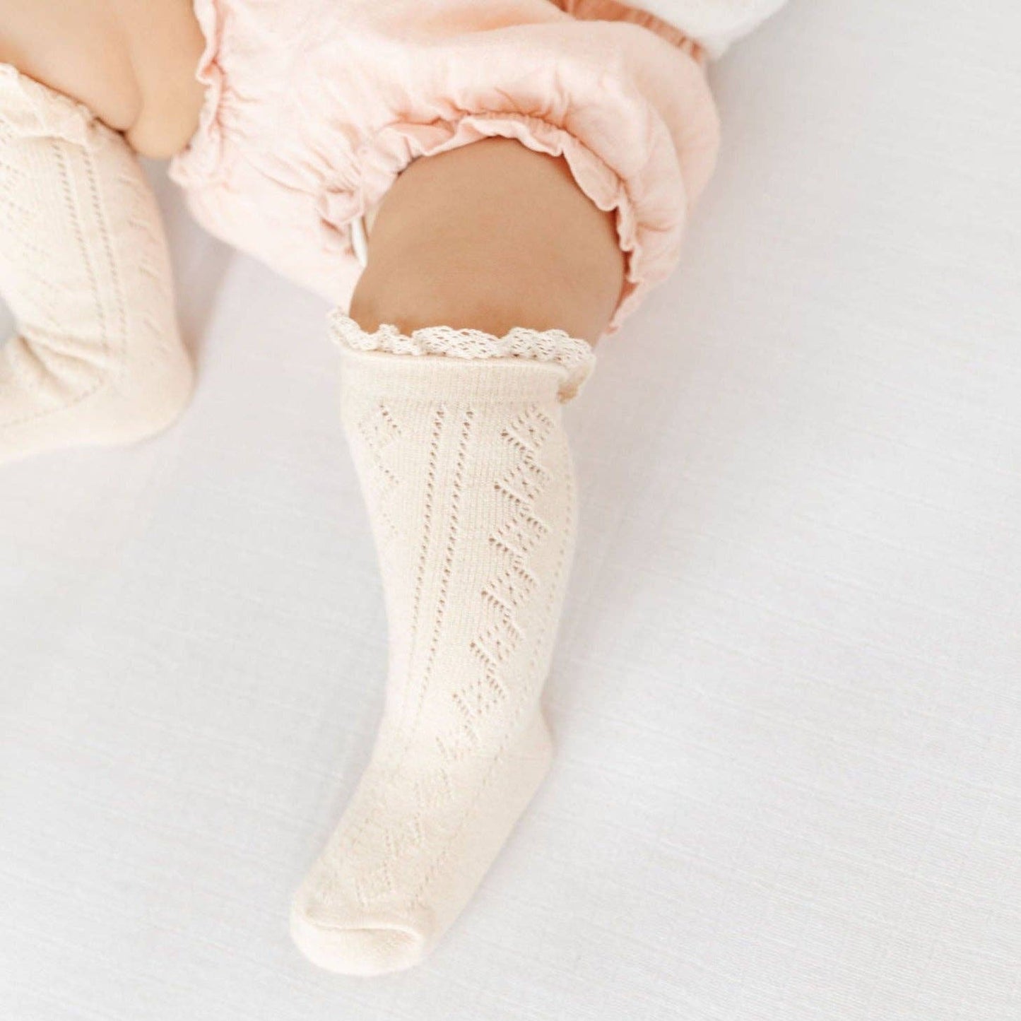 Vanilla Fancy Lace Top Knee High Socks: 0-6M