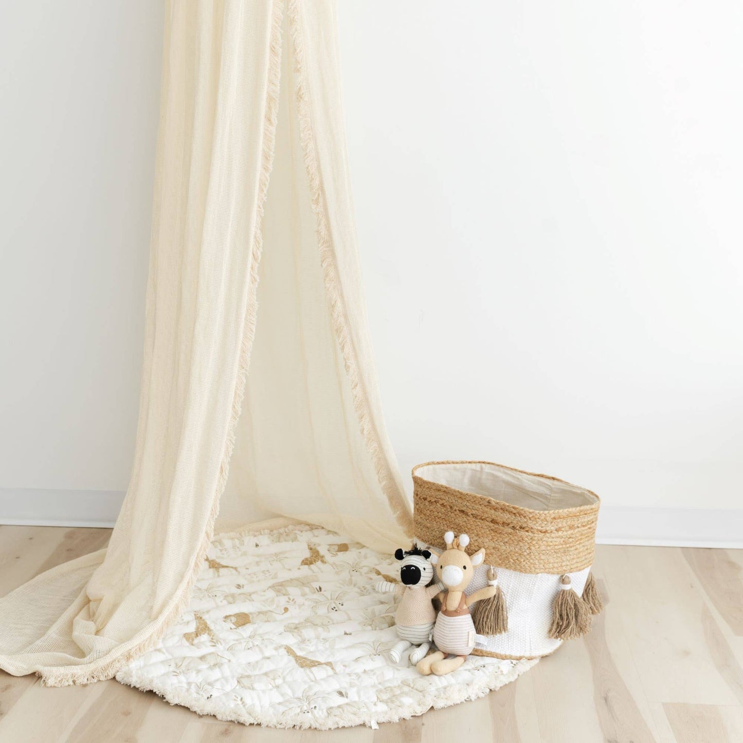 Kendi Macrame Canopy