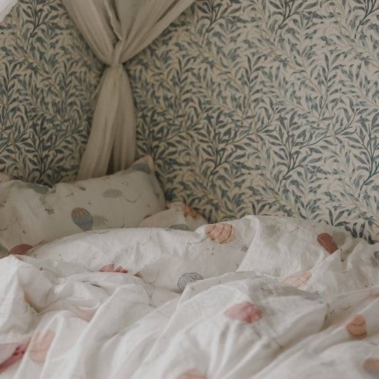 Touch The Sky Twin Set - Pink: Set (Duvet Cover + Pillowcase)