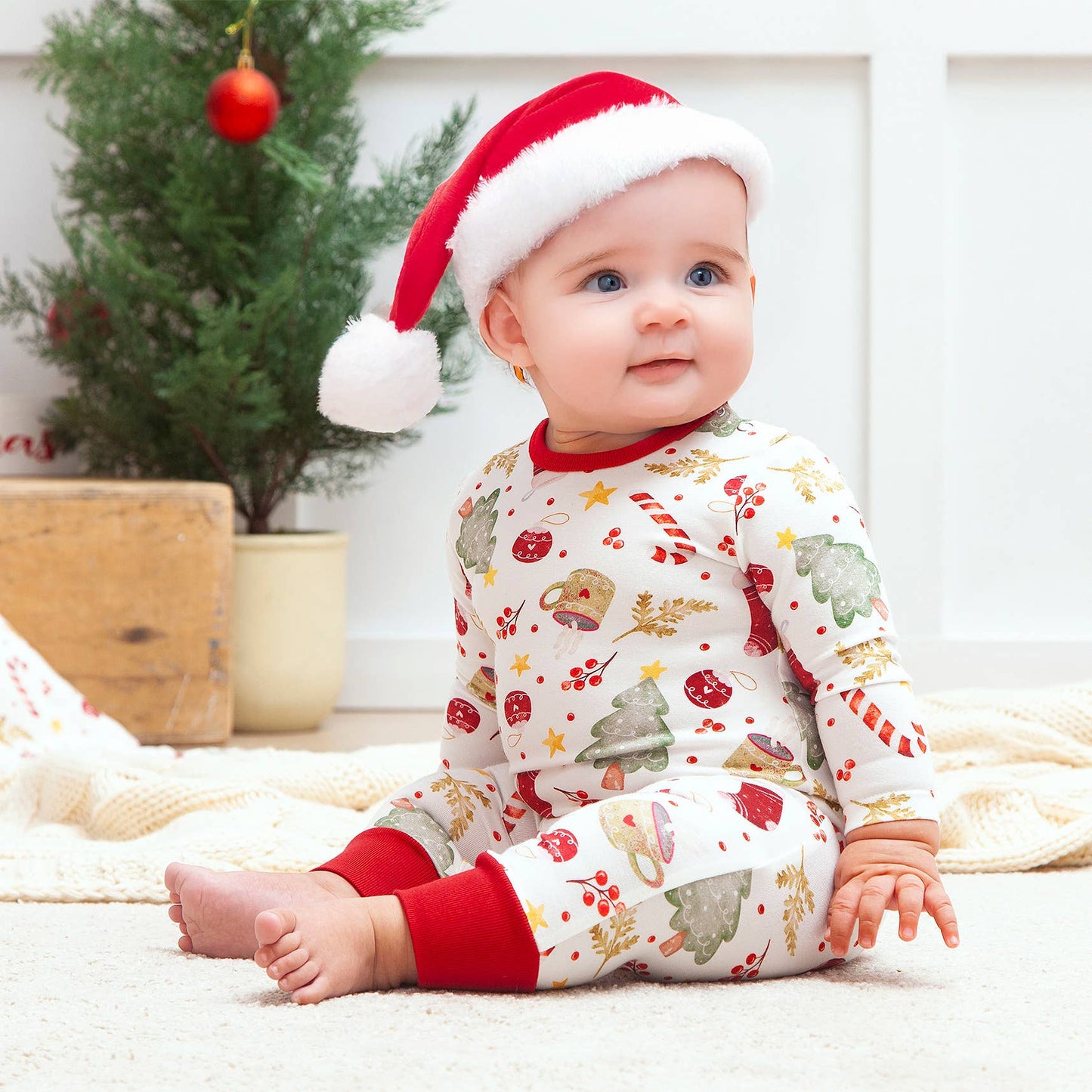 Baby Holiday Bamboo Romper – Christmas Print One-Piece: 6-9M