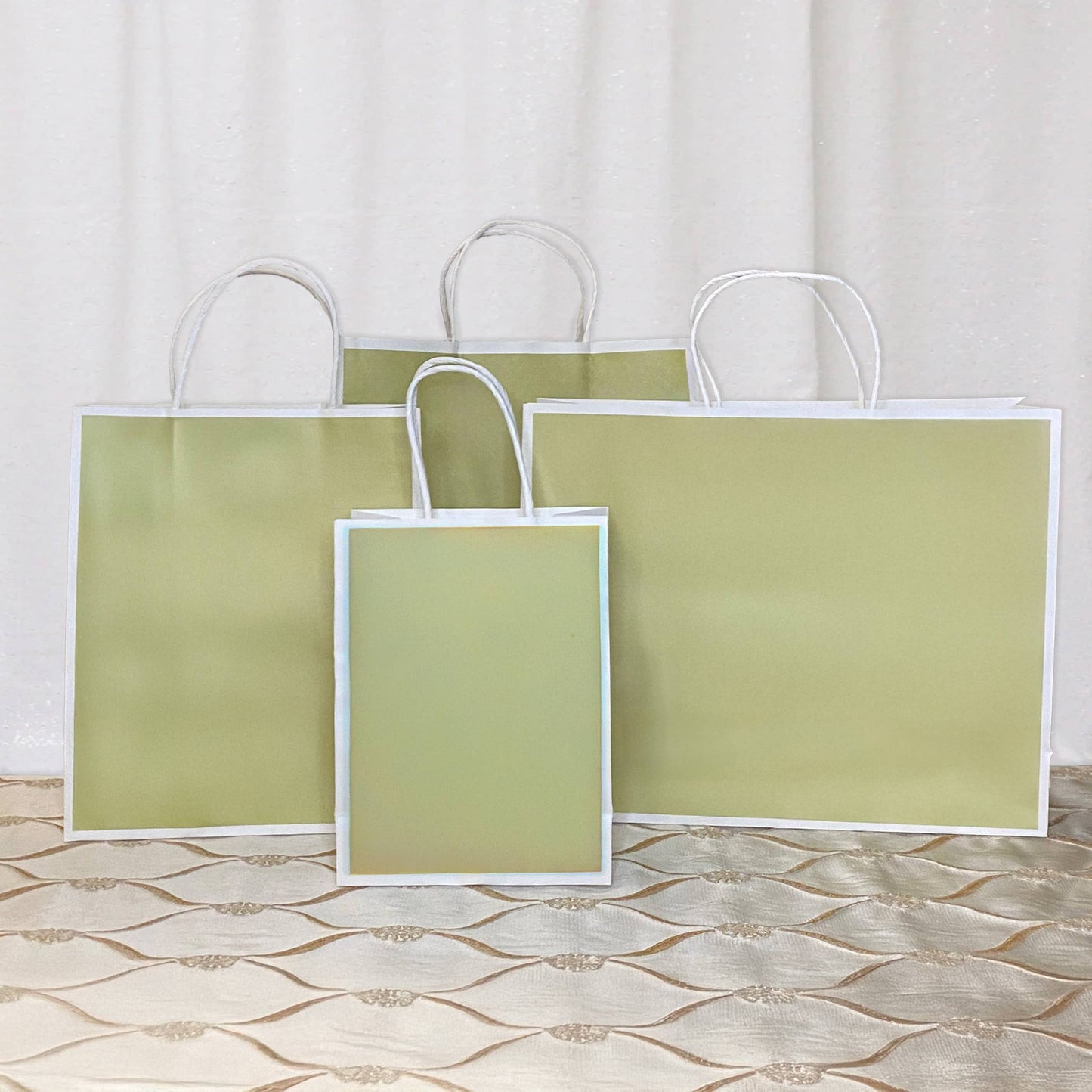 25 pc, 4 size Light green white border kraft paper gift bag: Large