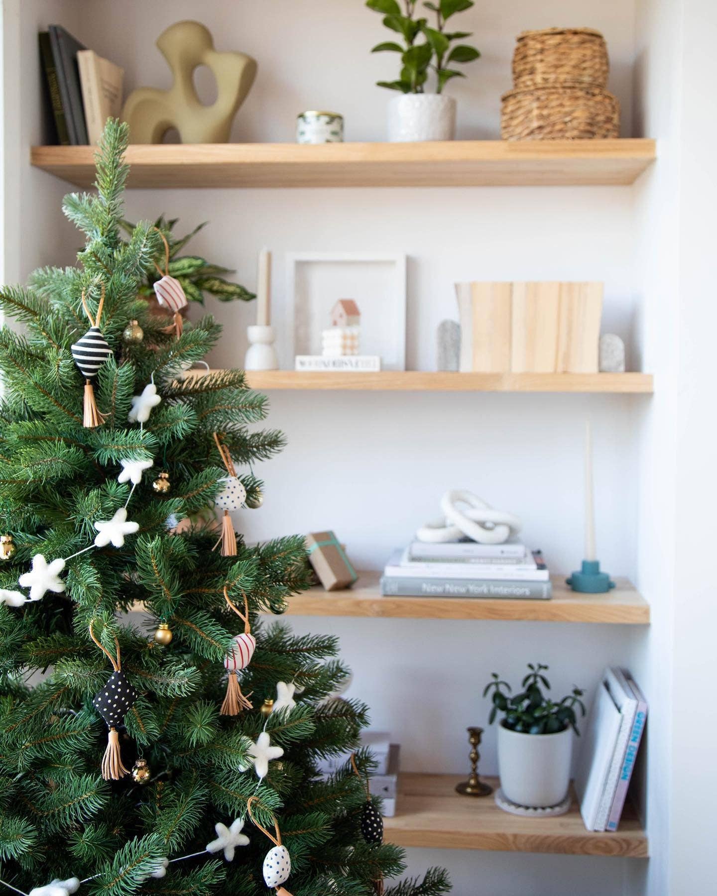 Handmade Felt Star Garland : White