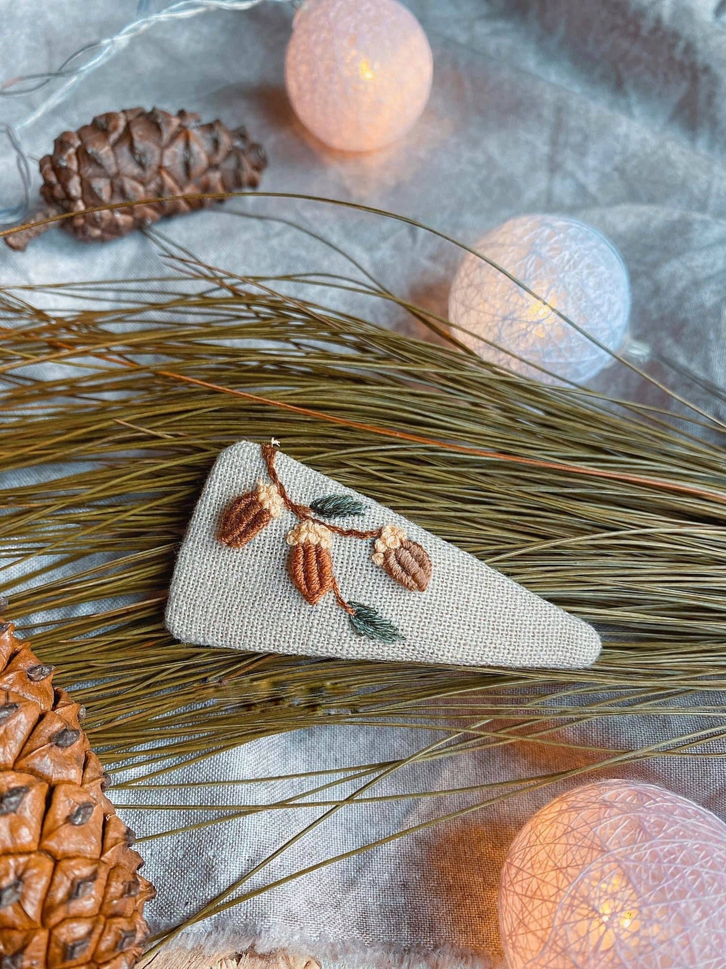 Wreath & Nuts Embroidered Hair Barrette, Christmas & Autumn🪡: 1. Wreath