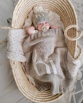 Hi. Hand Knit Baby Blanket Pebble: Pebble
