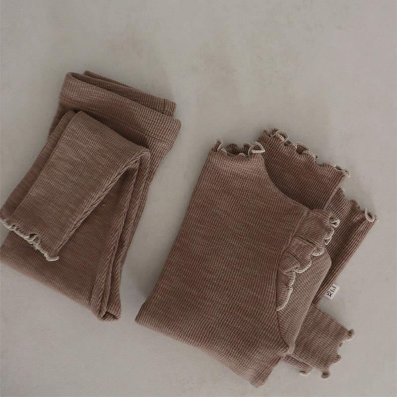 Annie & Charles® ANNA cotton girl set with ruffles: Chestnut