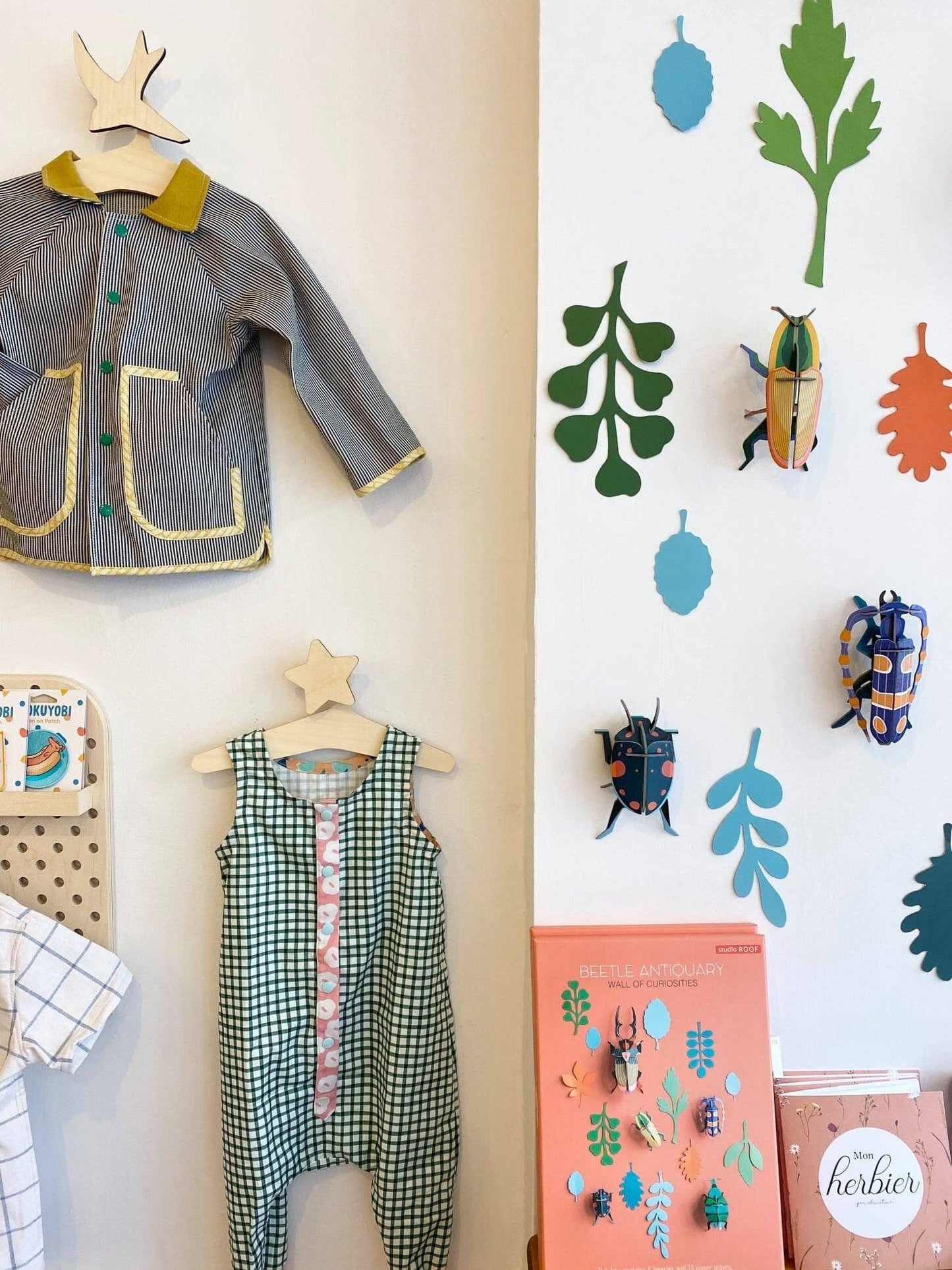 Wooden Hooks - Star Shape, Cloud, Moon, Swallow, Rainbow: PLUME