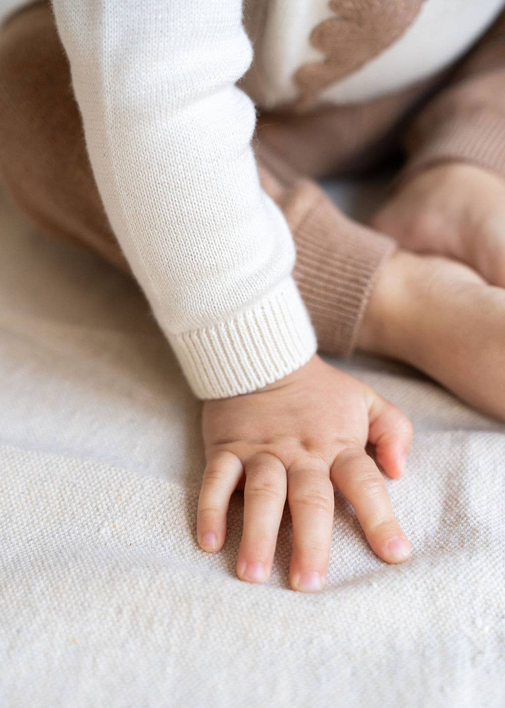 Moose Jacquard Knit Baby Pullover Sweater (Organic Cotton): Natural / 6-12M