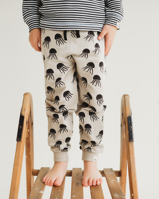 Jellyfish Print Joggers: Sand / 2-3 Years