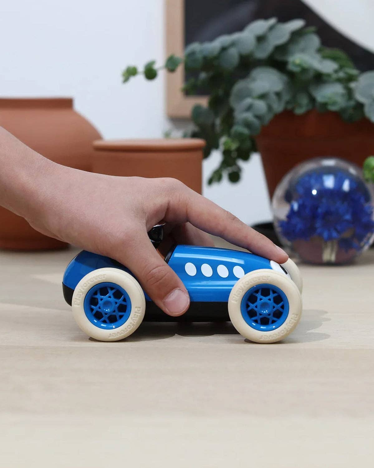 Car LORETINO