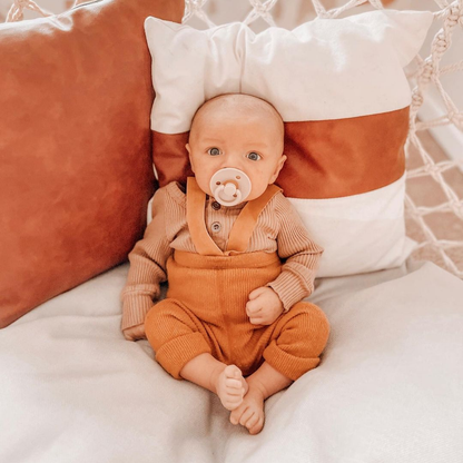 Itzy Soother™ Natural Rubber Paci Sets: Coconut + Toast 6-18 M