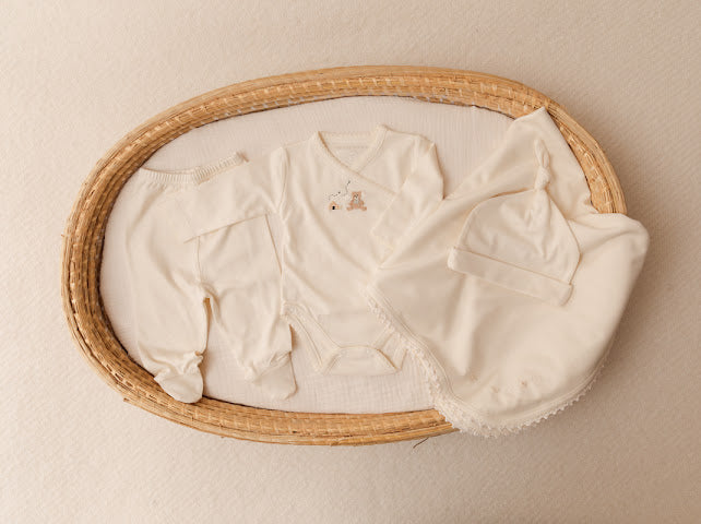 Receiving Blanket w/Crochet Trim in Pearl
