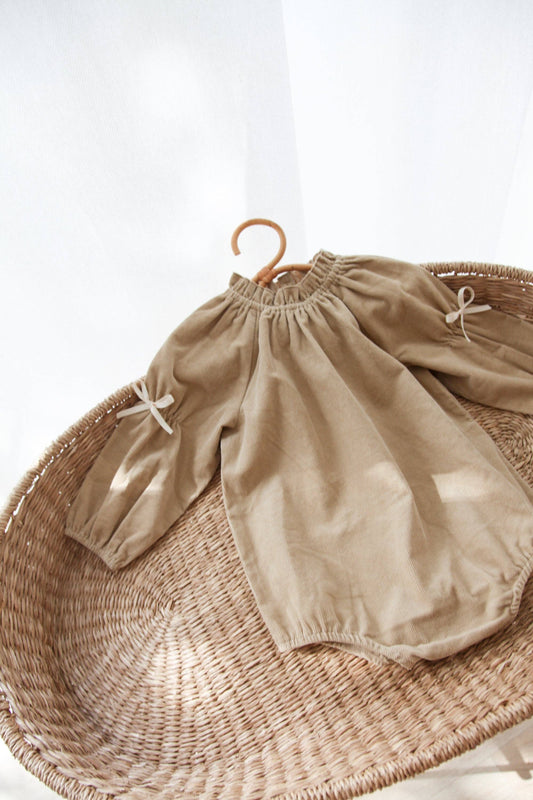 Dark Beige/Cord Bow Long Sleeve Romper: 12-18m
