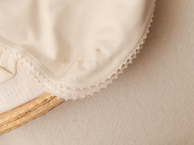 Receiving Blanket w/Crochet Trim in Pearl