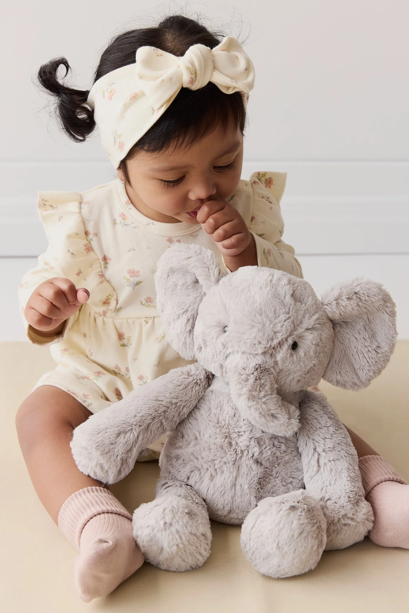 Plush - Olive the Elephant - Snuggle Bunnies