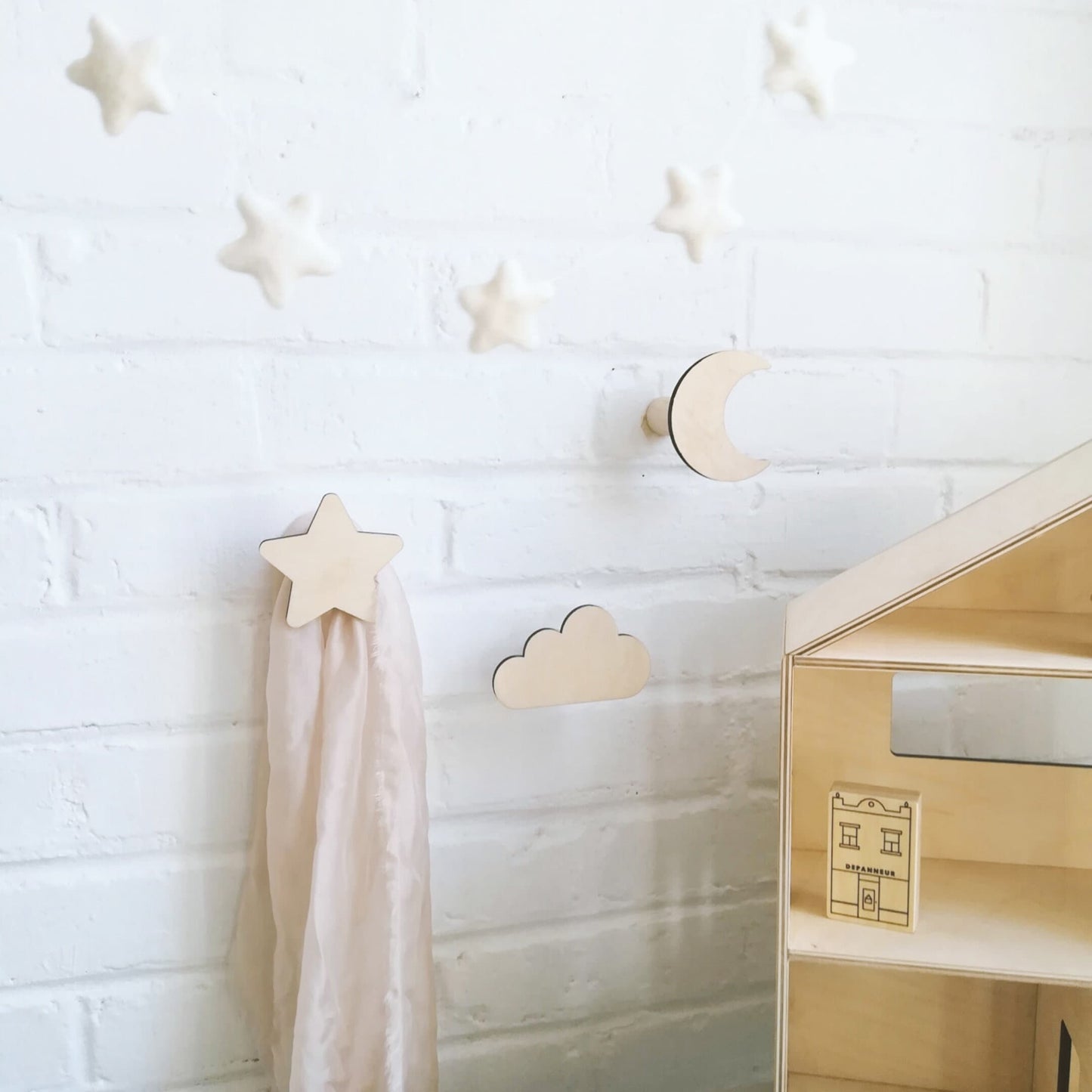 Wooden Hooks - Star Shape, Cloud, Moon, Swallow, Rainbow: PLUME