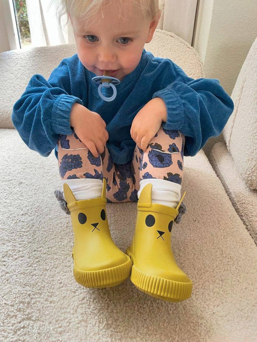 KERRAN Fleece-Lined Thermal Rain Boot - Mustard : 27