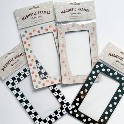 Magnetic Photo Frames (2-Pack): Checkered Bolts